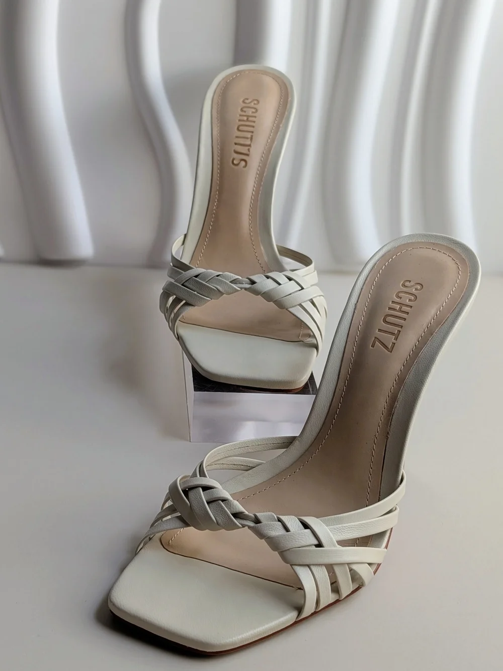 SCHUTZ Tara Leather Mule Sugar White Woven Stiletto Heels Size 8 NWT